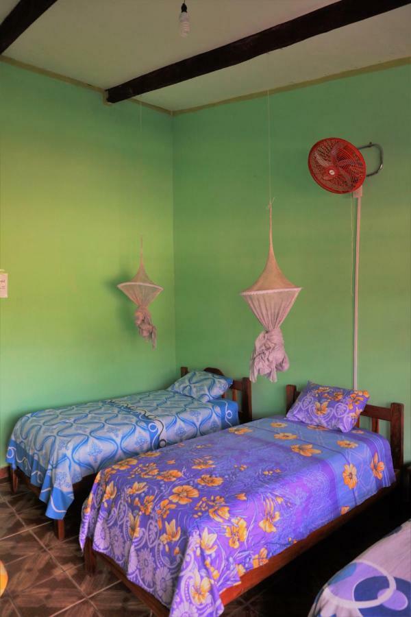 Perezoso Hostel Рурренабаке Экстерьер фото